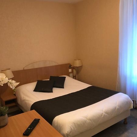 Le Lobreont Hotel Surzur Eksteriør billede